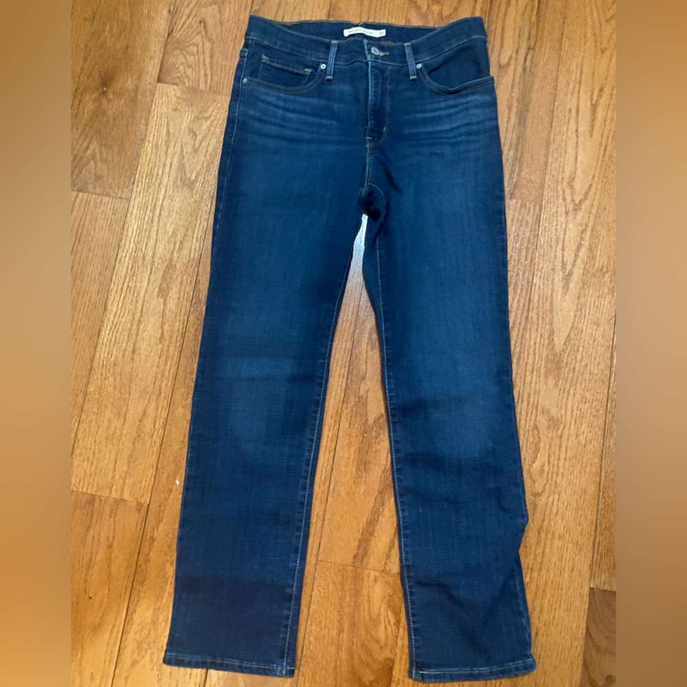 Levi’s 314 Shaping Straight Jeans